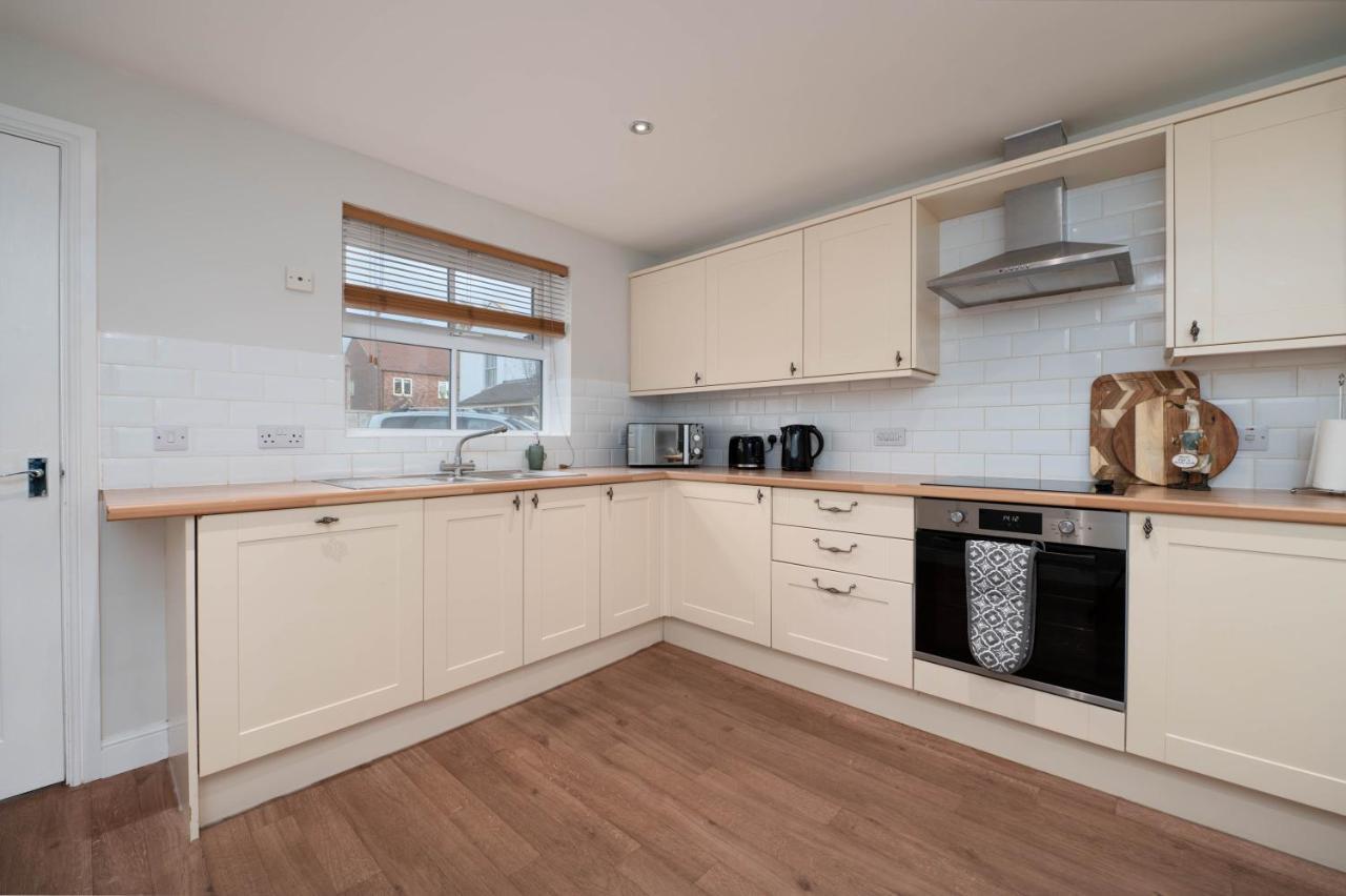 Stunning 3 Bed With Parking & Garden Villa Market Rasen Luaran gambar